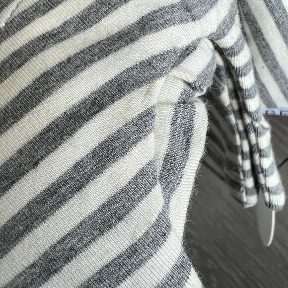 Moon + Beck Romper Kids 0-3 Months White Gray Striped Sleeveless - Picture 9 of 9